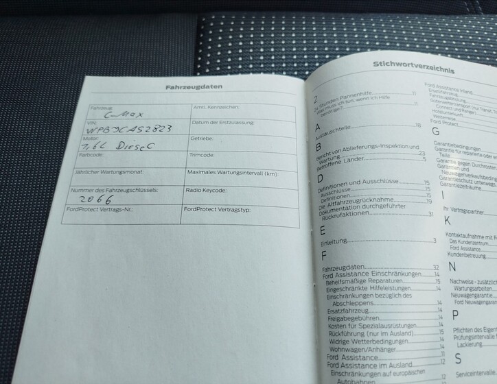 Ford C-MAX 41