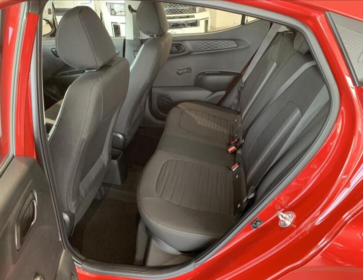 Hyundai i10 11
