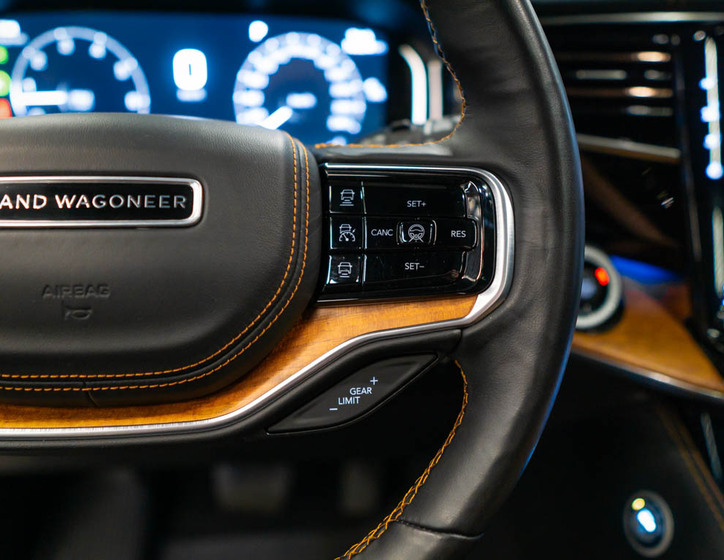 Jeep Grand Wagoneer 24