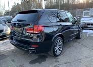 BMW X5 8