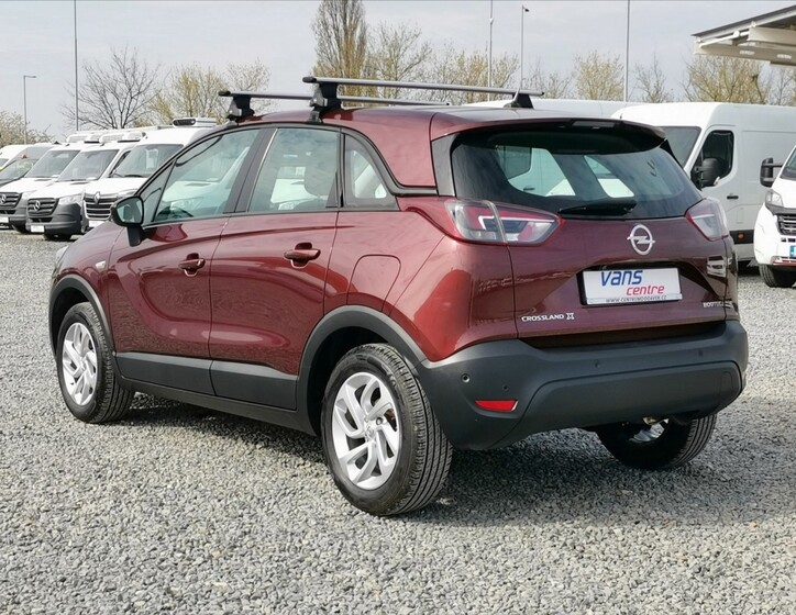 Opel Crossland X 4