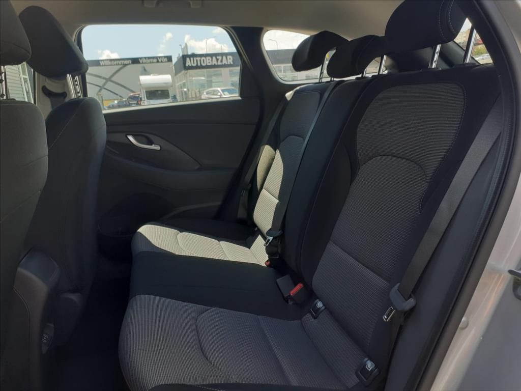 Hyundai i30 10