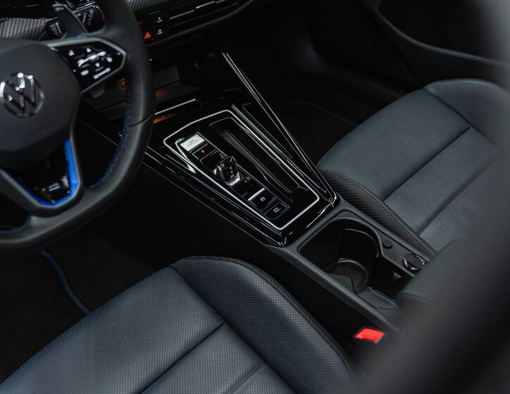 Volkswagen Golf 22
