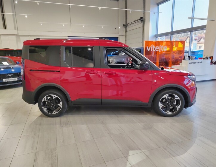 Ford Tourneo Courier 3