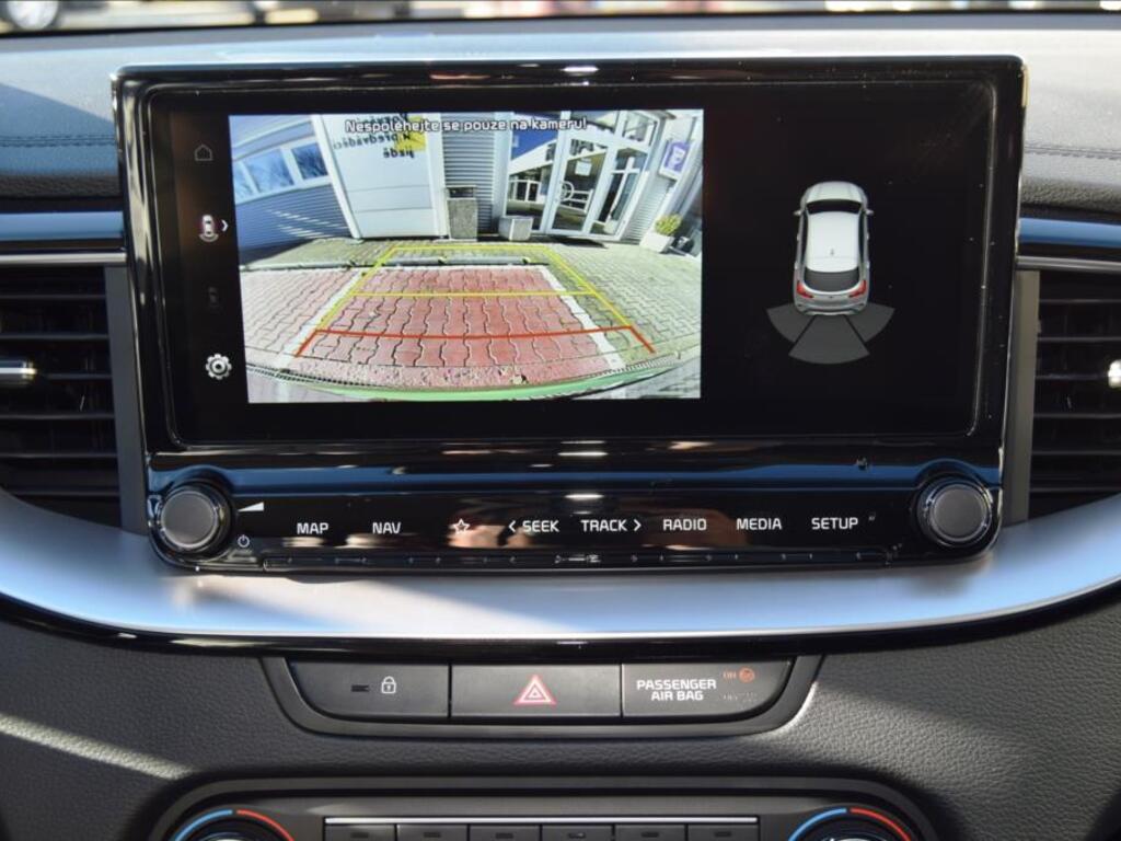 KIA XCeed 10