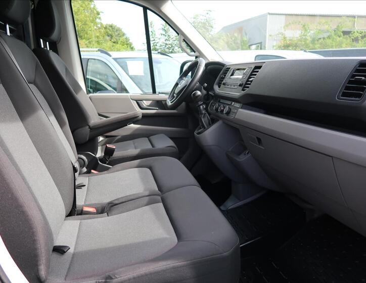 Volkswagen Crafter 13