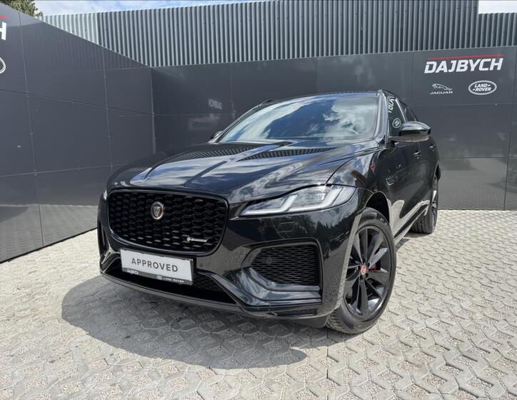 Jaguar F-Pace 2