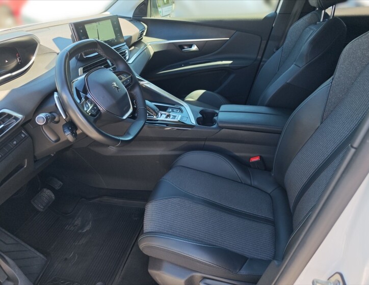 Peugeot 3008 6