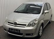 Toyota Corolla Verso 1