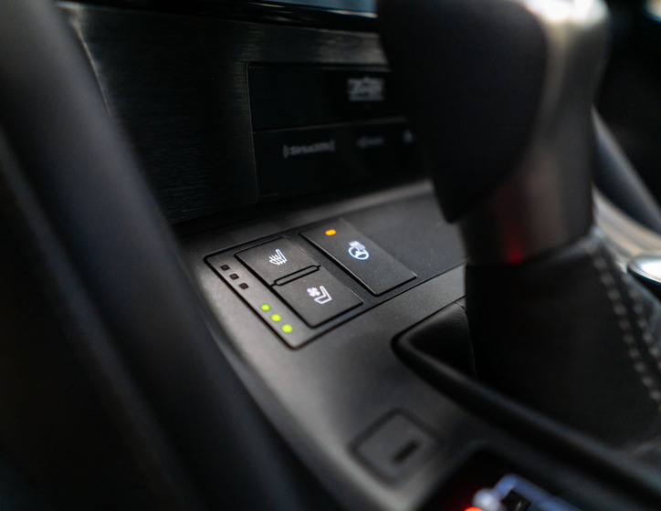 Lexus IS 23
