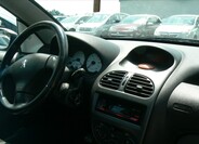 Peugeot 206 13