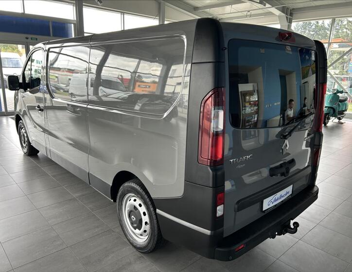 Renault Trafic 5