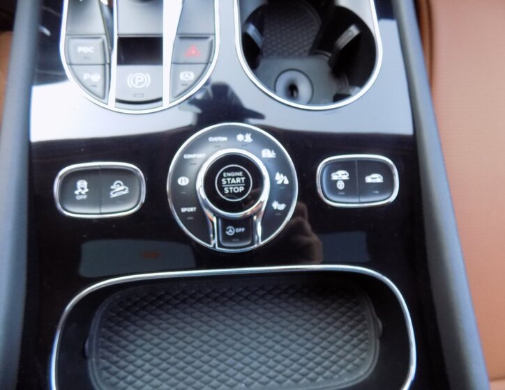 Bentley Bentayga 34