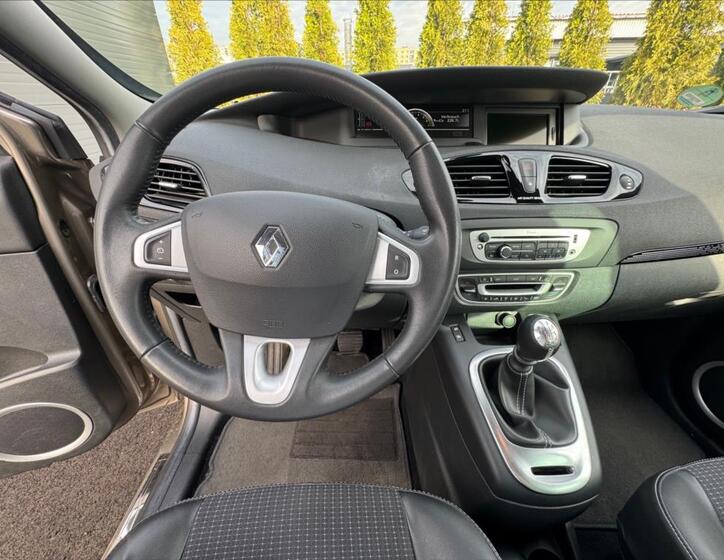 Renault Scénic 15