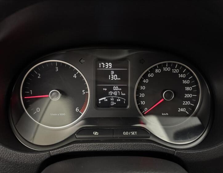 Volkswagen Polo 12