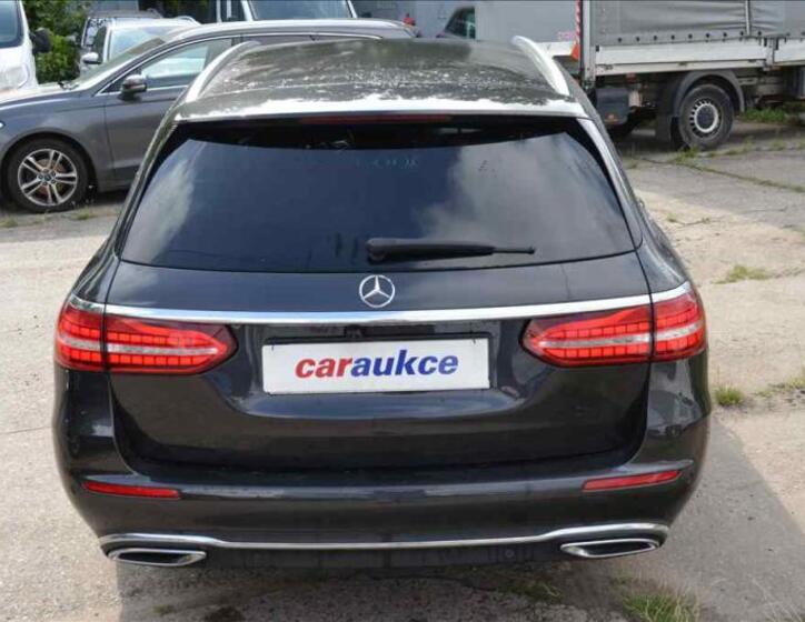Mercedes-Benz Třídy E 5