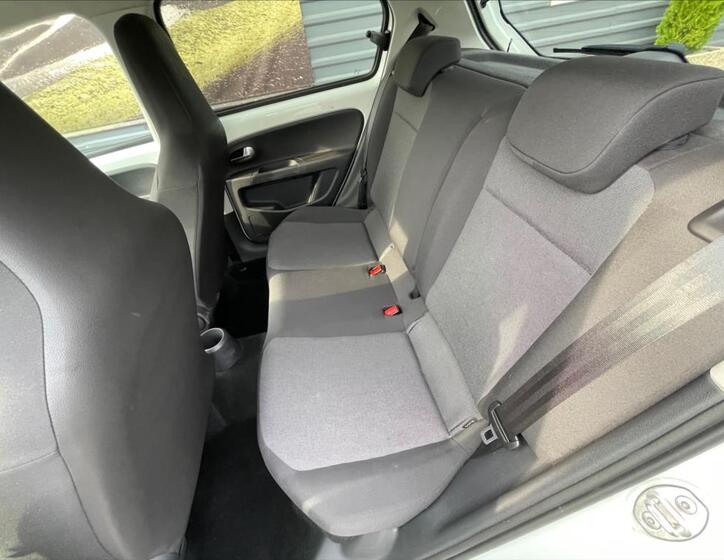 Volkswagen up! 16