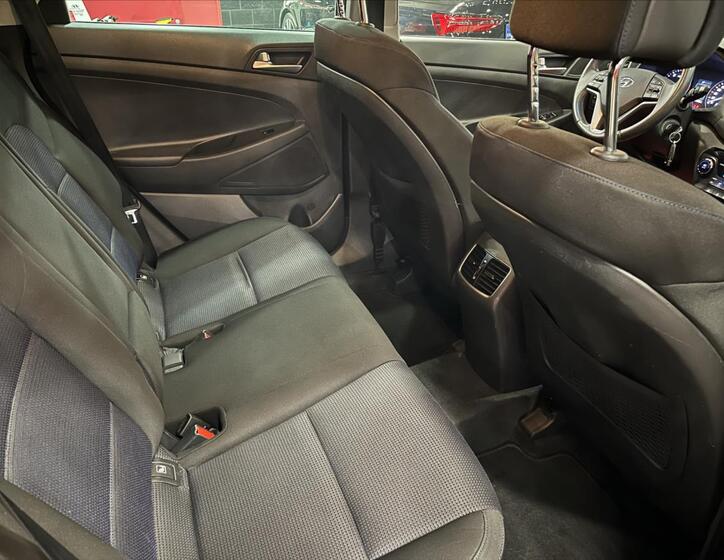 Hyundai Tucson 13