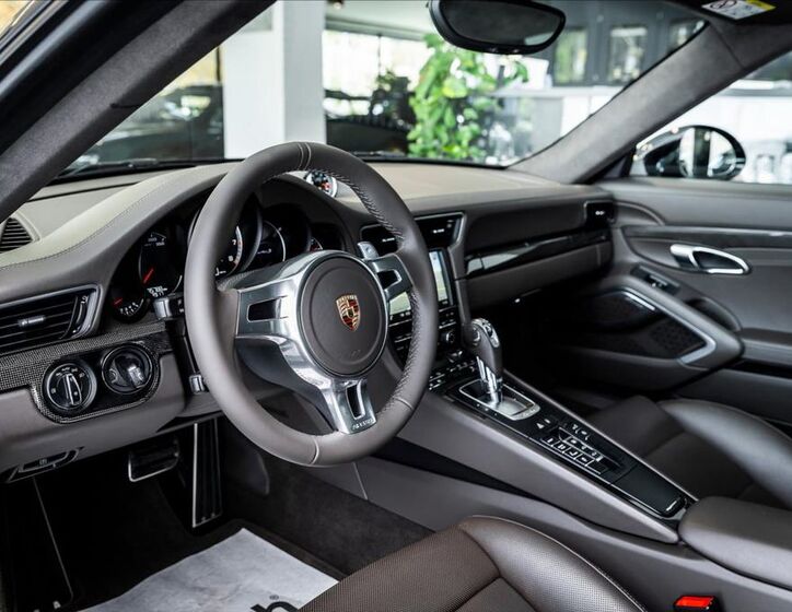Porsche 911 5