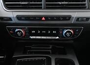 Audi SQ7 26