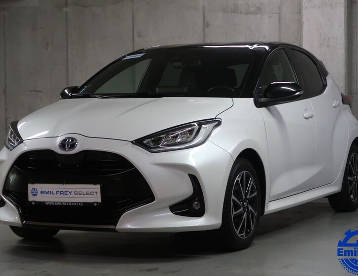 Toyota Yaris 1