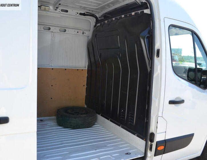 Renault Master 19