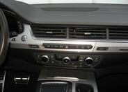 Audi Q7 25