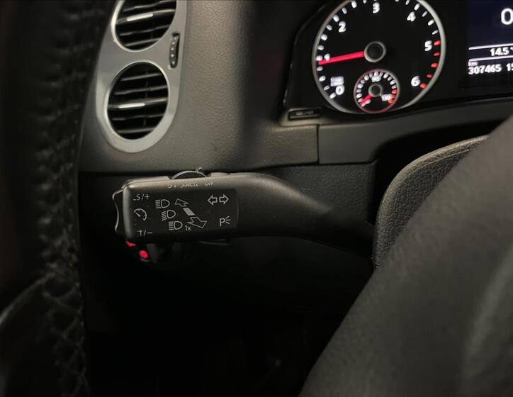 Volkswagen Tiguan 16