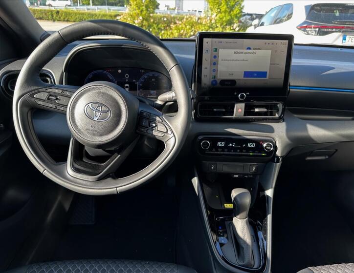 Toyota Yaris 6