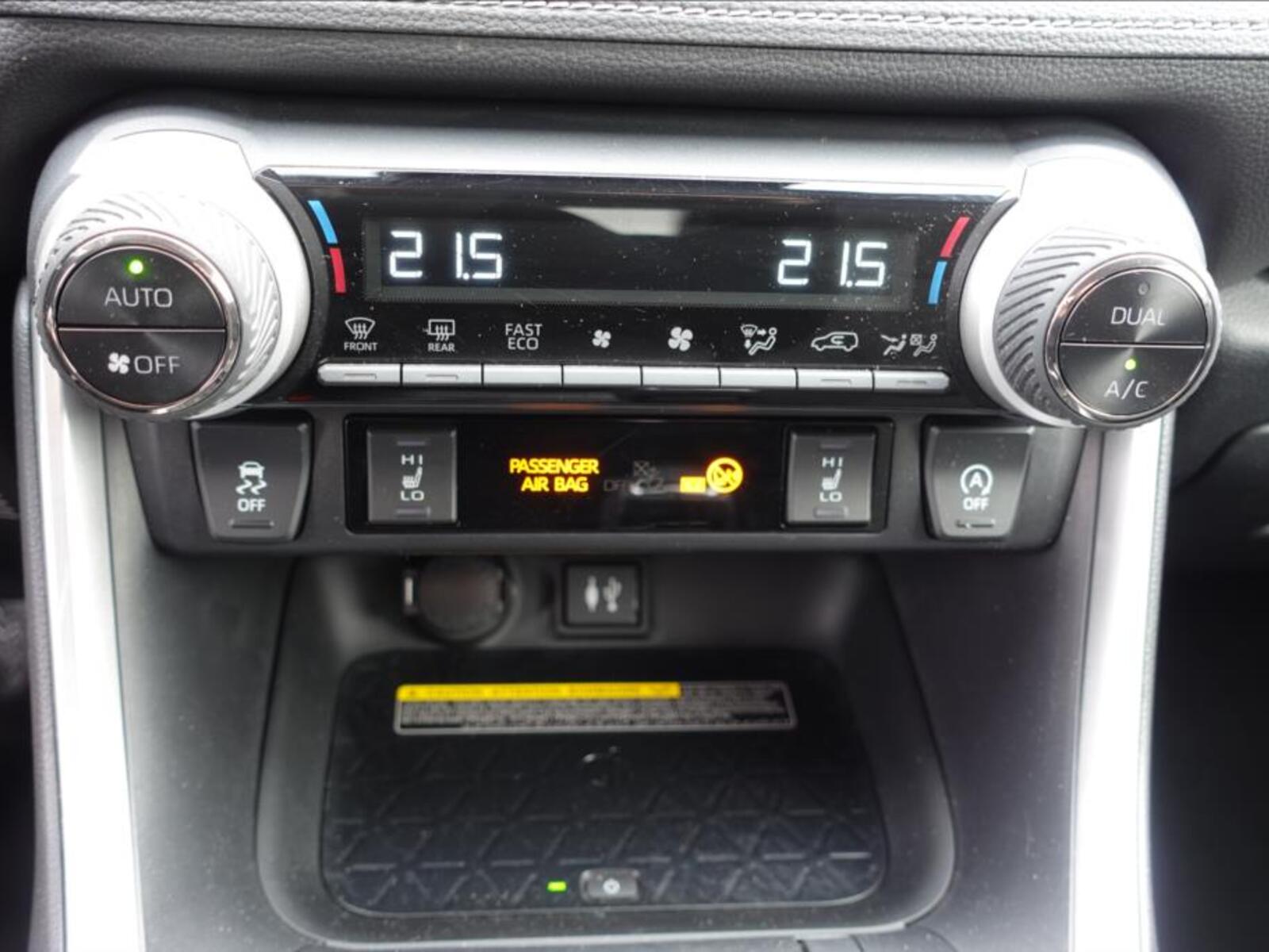 Toyota RAV4 22