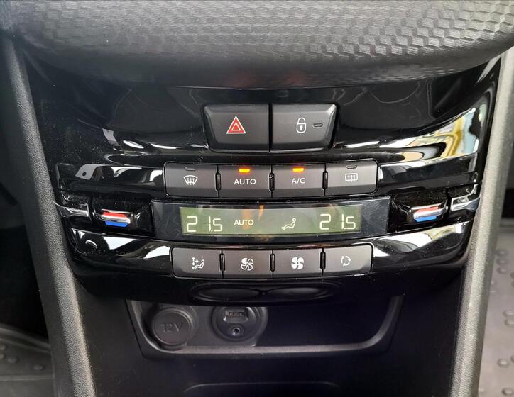 Peugeot 2008 29