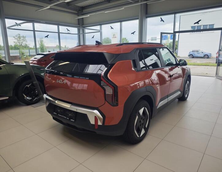 KIA EV3 5