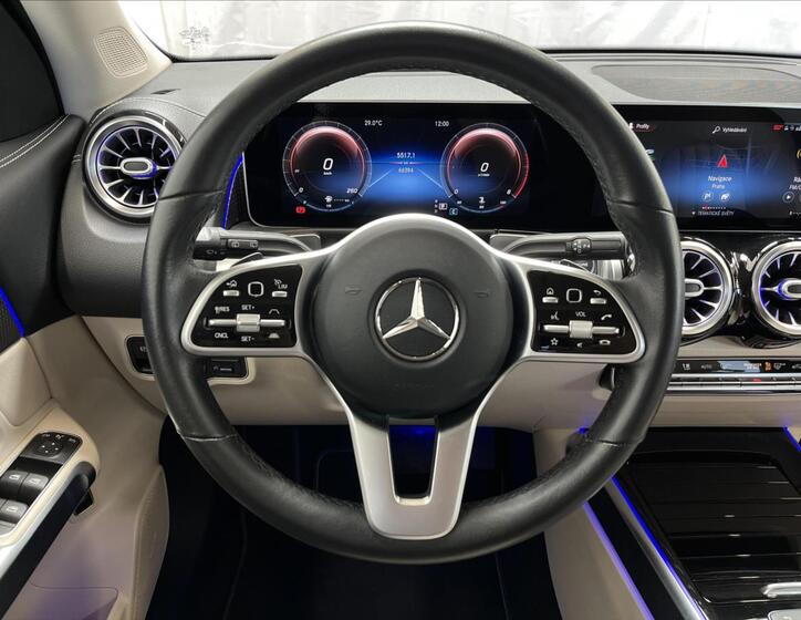 Mercedes-Benz GLB 10