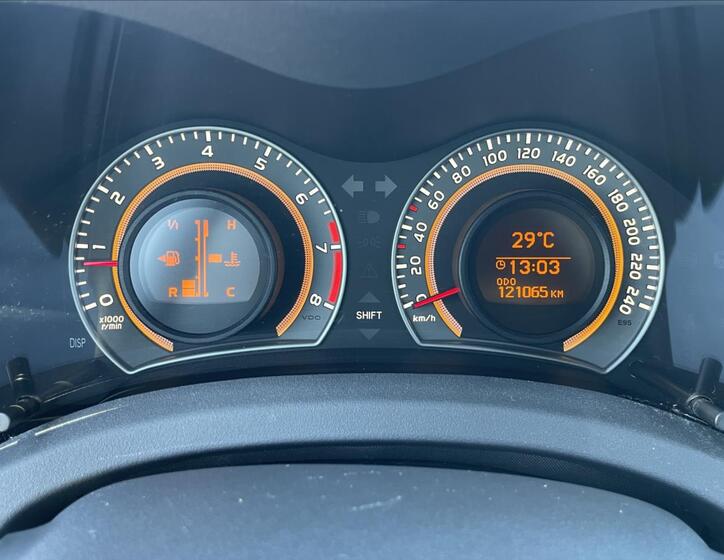 Toyota Auris 12
