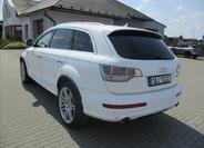 Audi Q7 34