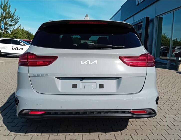 KIA Ceed 5