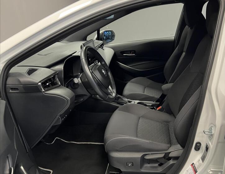 Toyota Corolla 8
