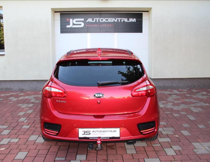 KIA Ceed 8