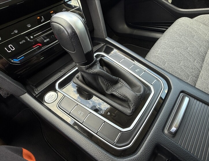 Volkswagen Passat 24