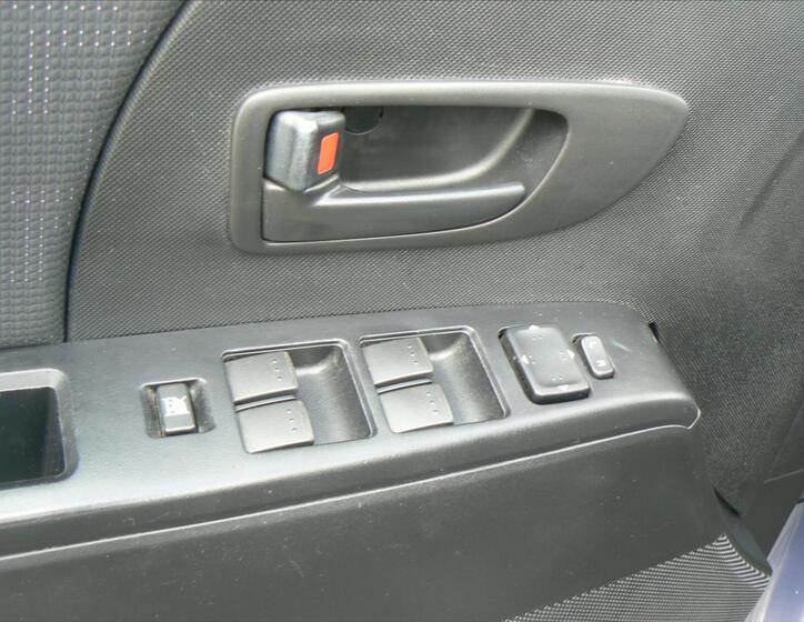 Mazda 5 9