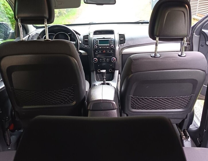 KIA Sorento 11