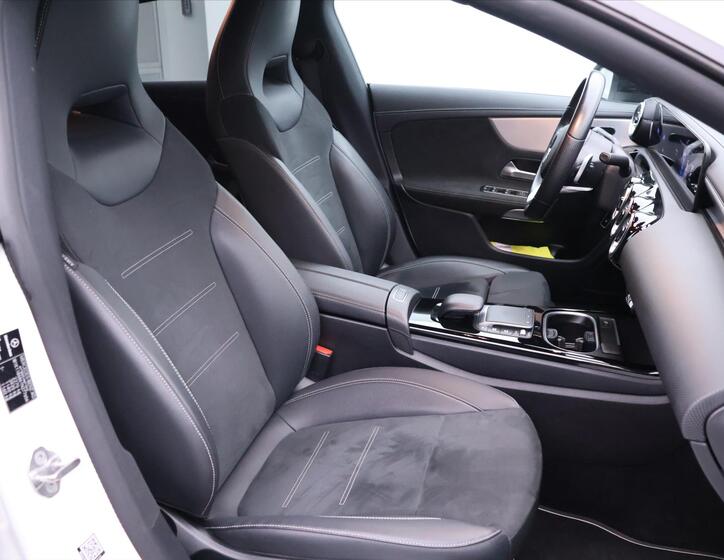 Mercedes-Benz CLA 15
