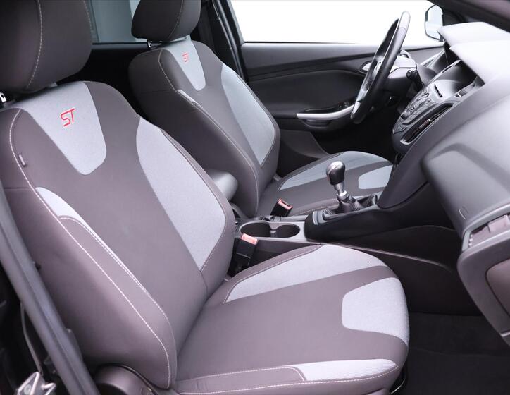 Ford Focus 12