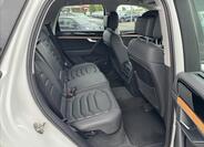Volkswagen Touareg 12