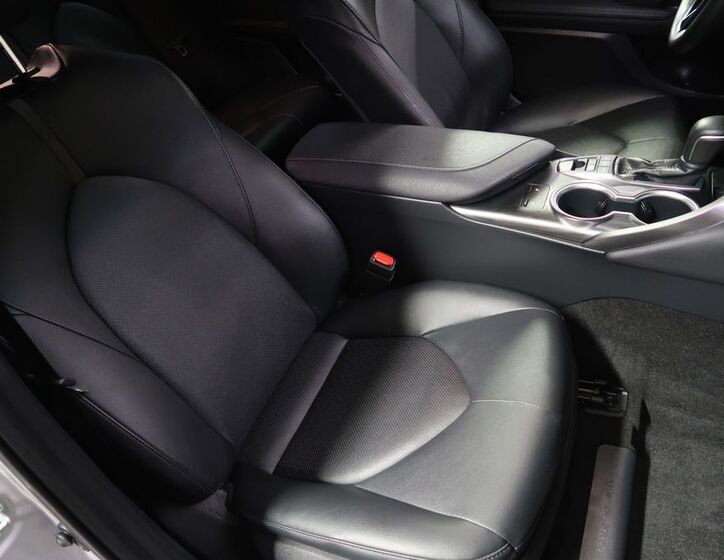 Toyota Camry 13