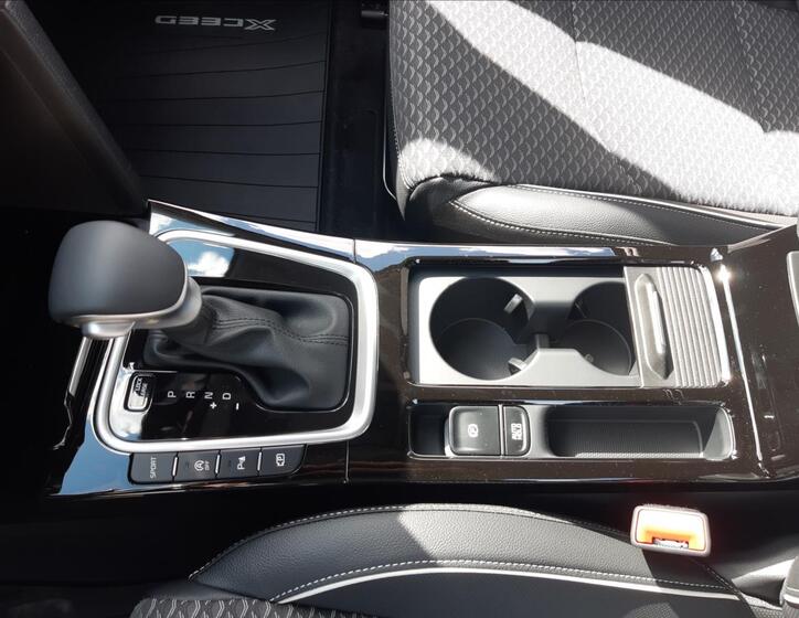 KIA XCeed 12