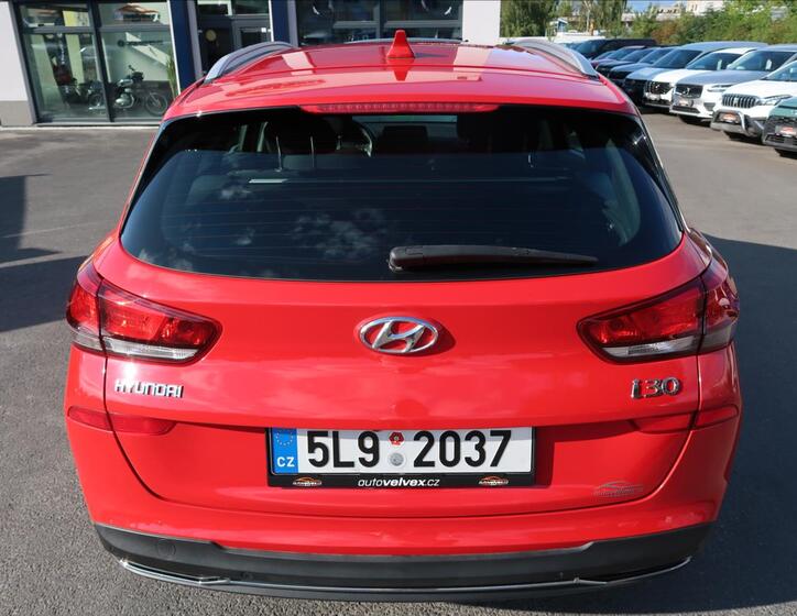 Hyundai i30 8