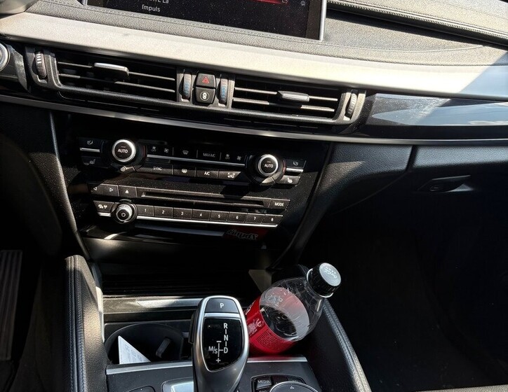 BMW X6 9