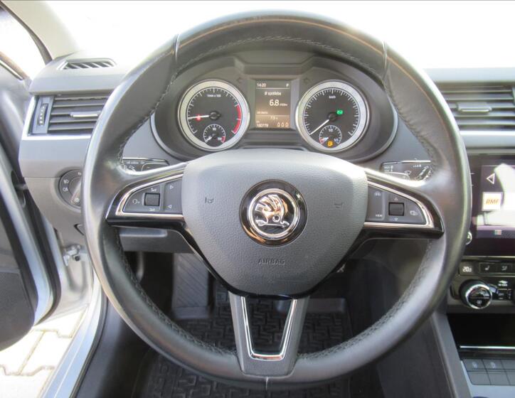 Škoda Octavia 10