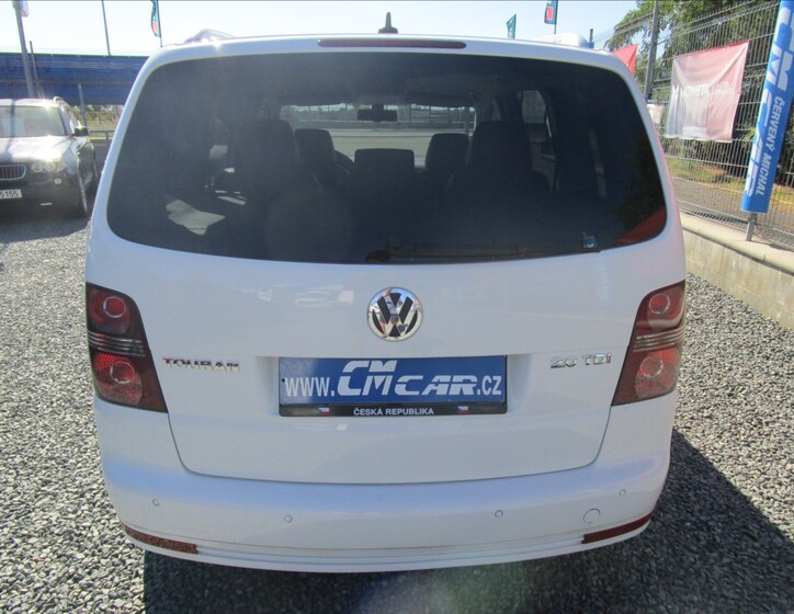 Volkswagen Touran 5